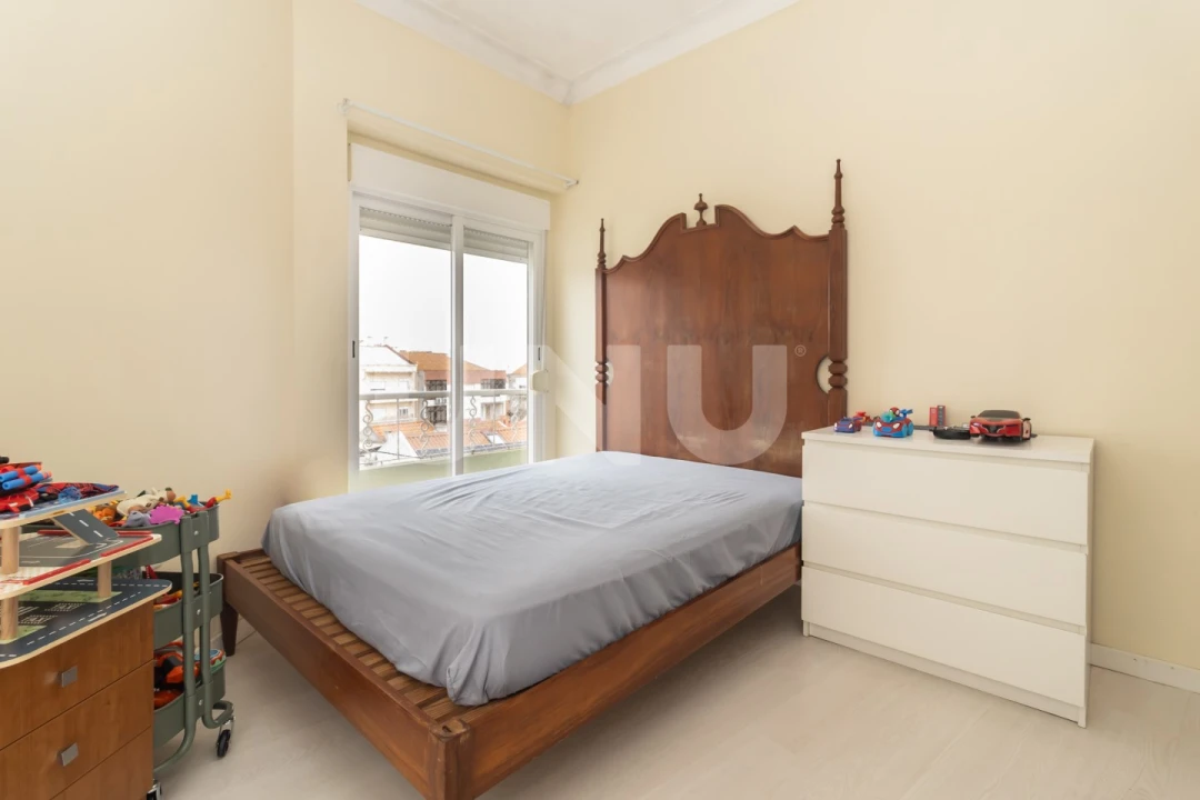 Apartamento T3 para Venda em Seixal, Arrentela e Aldeia de Paio Pires Foto 14