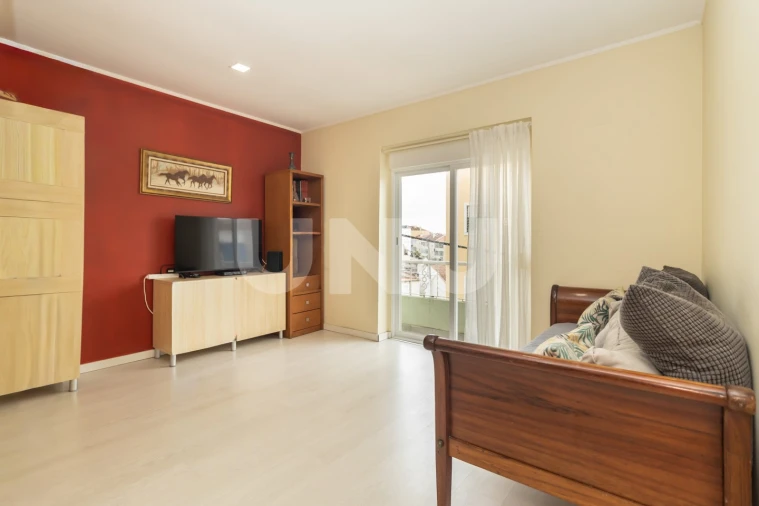 Apartamento T3 para Venda em Seixal, Arrentela e Aldeia de Paio Pires