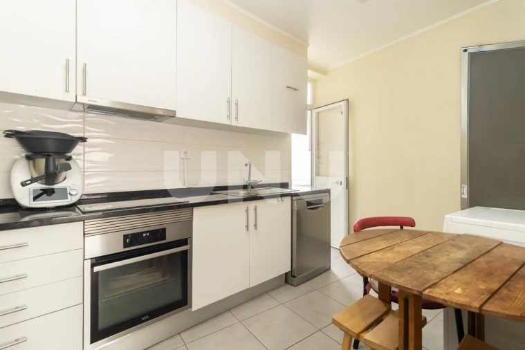 Apartamento T3 para Venda em Seixal, Arrentela e Aldeia de Paio Pires Foto 2