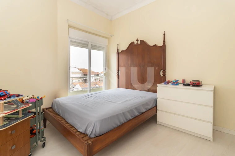 Apartamento T3 para Venda em Seixal, Arrentela e Aldeia de Paio Pires Foto 14