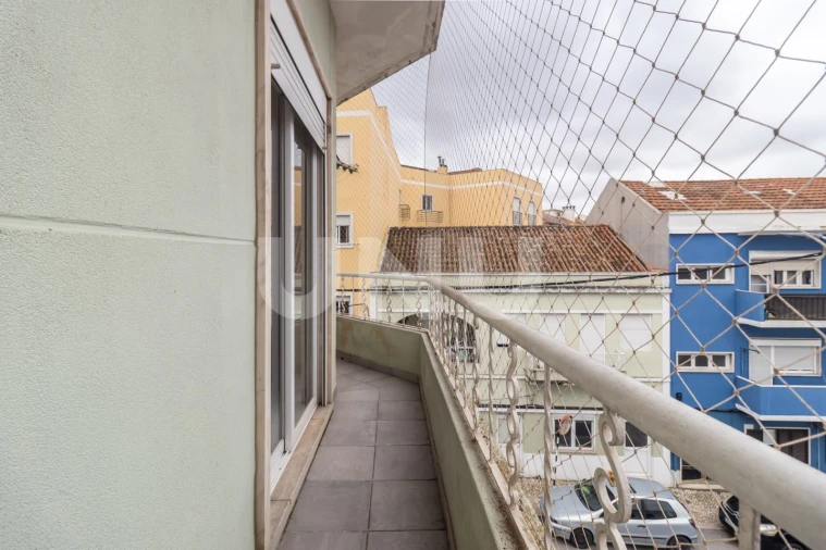 Apartamento T3 para Venda em Seixal, Arrentela e Aldeia de Paio Pires Foto 32