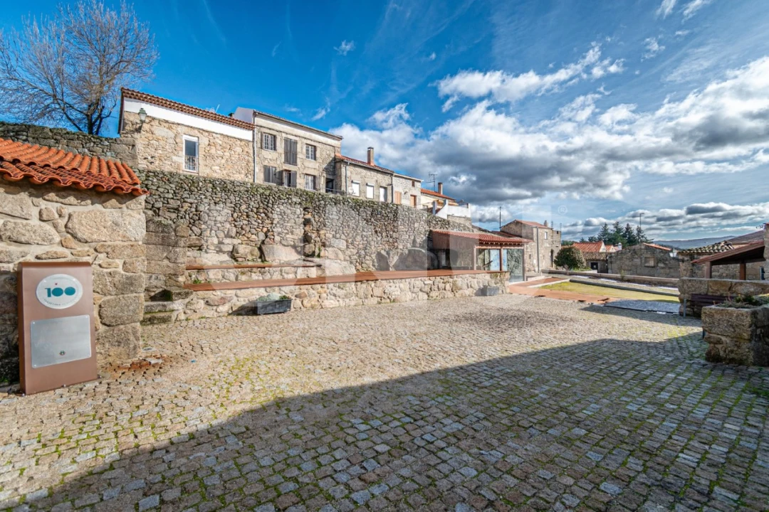 Moradia T1 para Venda em Caria Foto 20