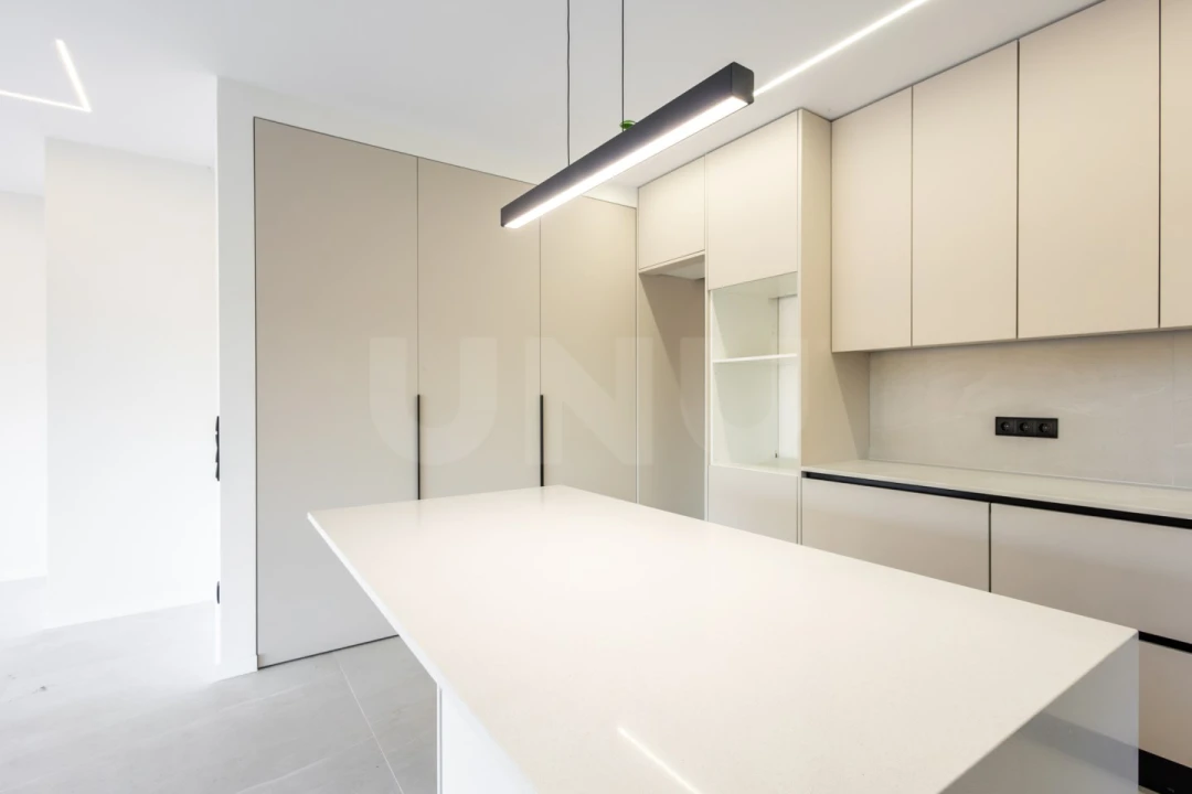 Moradia T3 para Venda em Alvorninha Foto 12