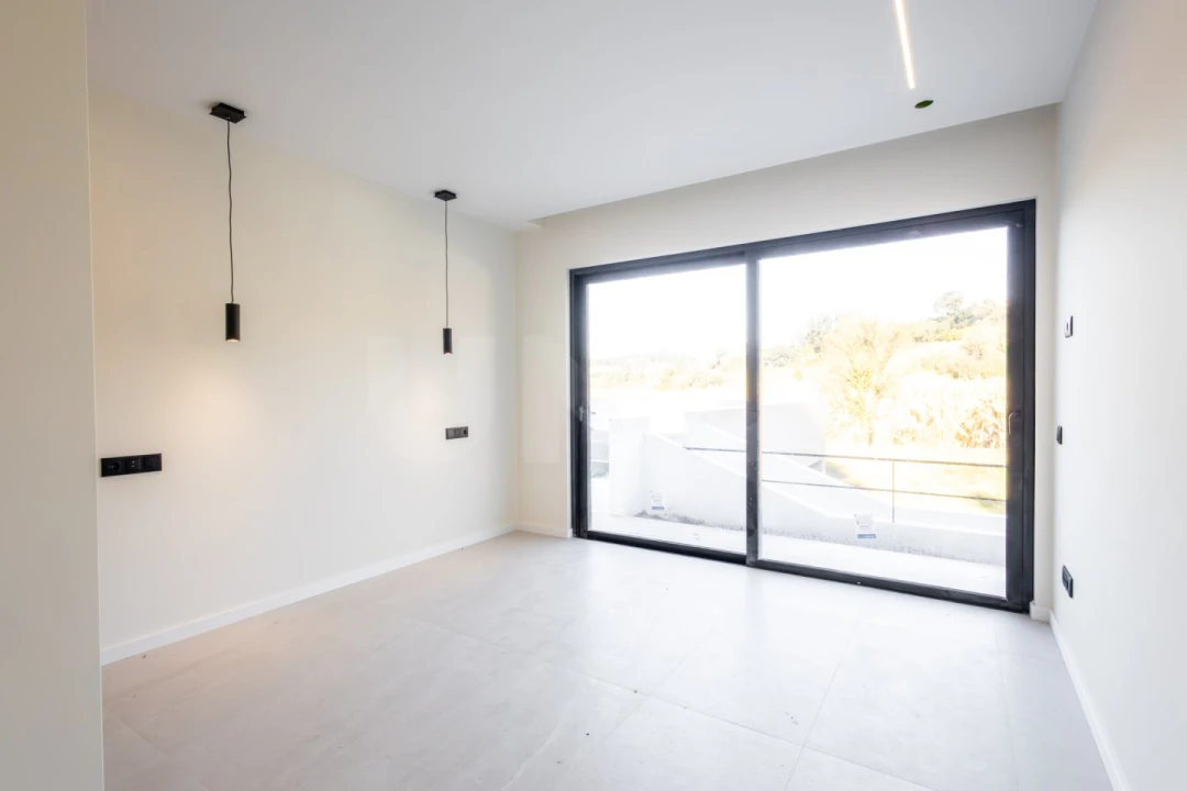 Moradia T3 para Venda em Alvorninha Foto 20