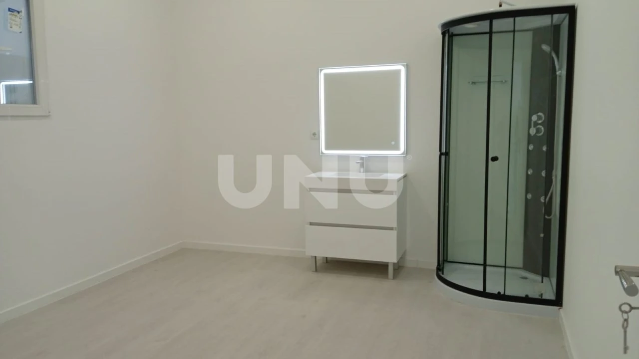 Loja para Venda em Alto do Seixalinho, Santo André e Verderena Foto 2