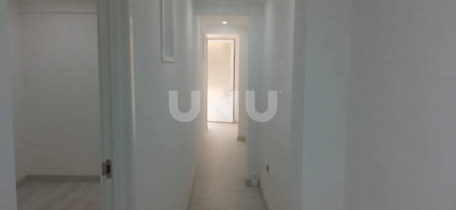 Loja para Venda em Corroios Foto 3