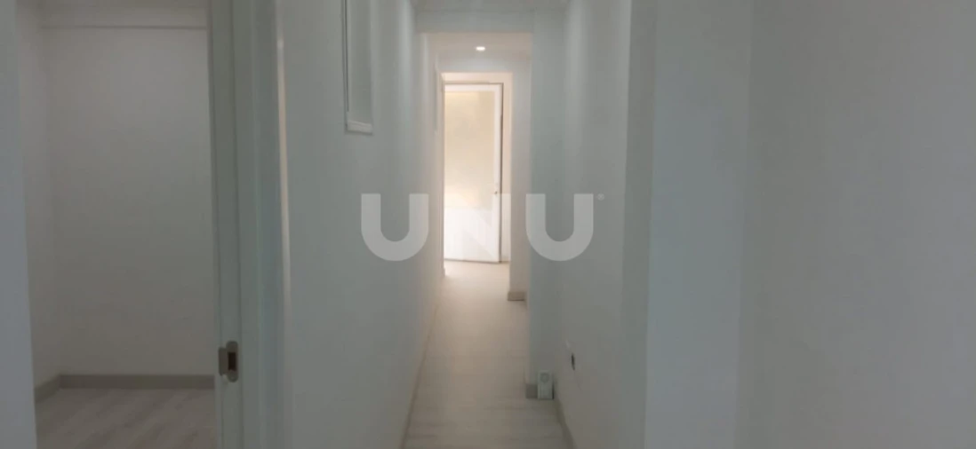 Loja para Venda em Corroios Foto 3