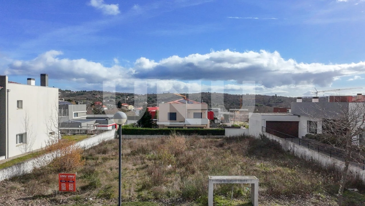 Terreno para Venda em Covilhã e Canhoso Foto 3