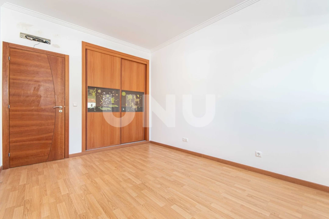 Moradia T3 para Venda em Carnota Foto 23