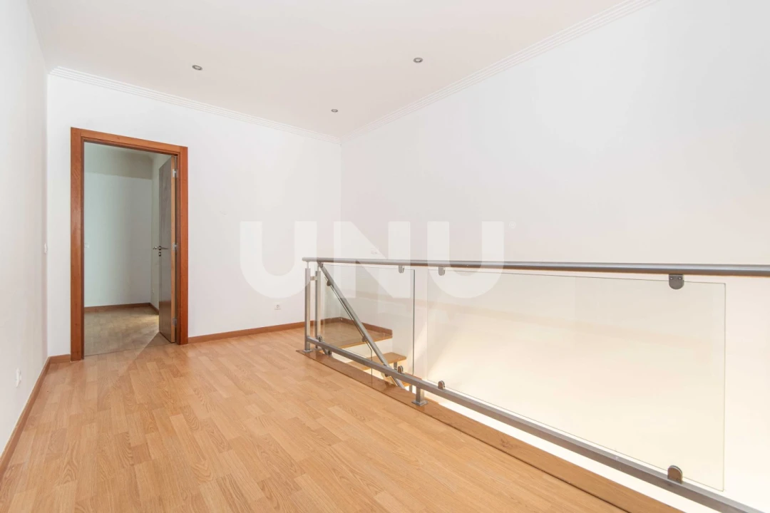 Moradia T3 para Venda em Carnota Foto 21