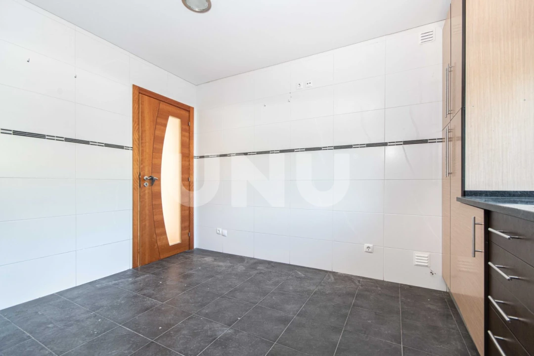 Moradia T3 para Venda em Carnota Foto 12