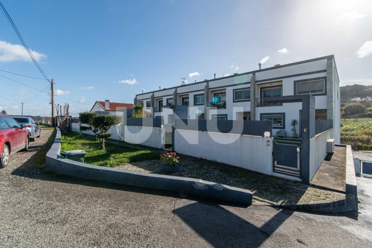 Moradia T3 para Venda em Carnota Foto 1