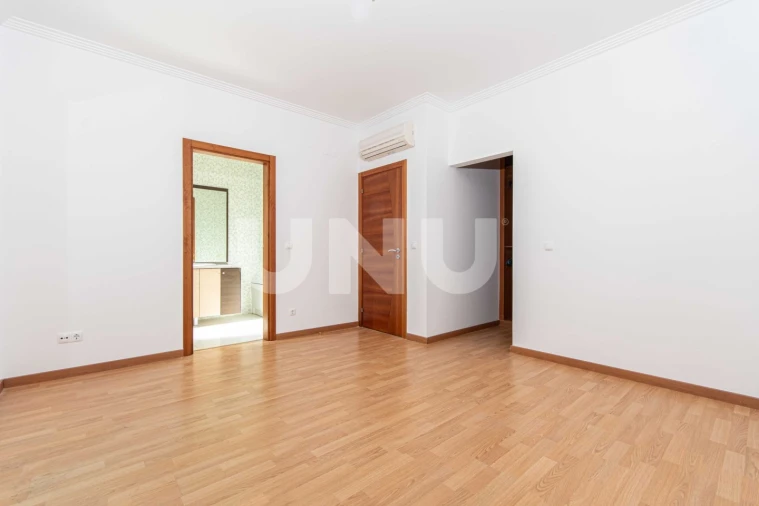 Moradia T3 para Venda em Carnota Foto 14