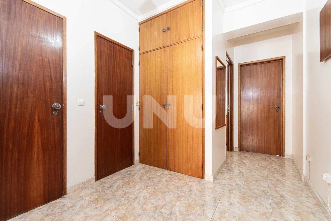 Apartamento T2 para Venda em Vila Franca de Xira Foto 3