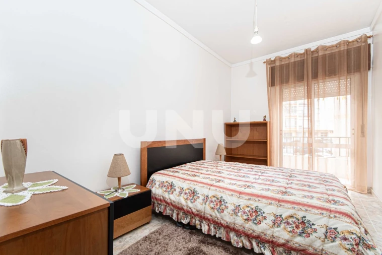 Apartamento T2 para Venda em Vila Franca de Xira Foto 16