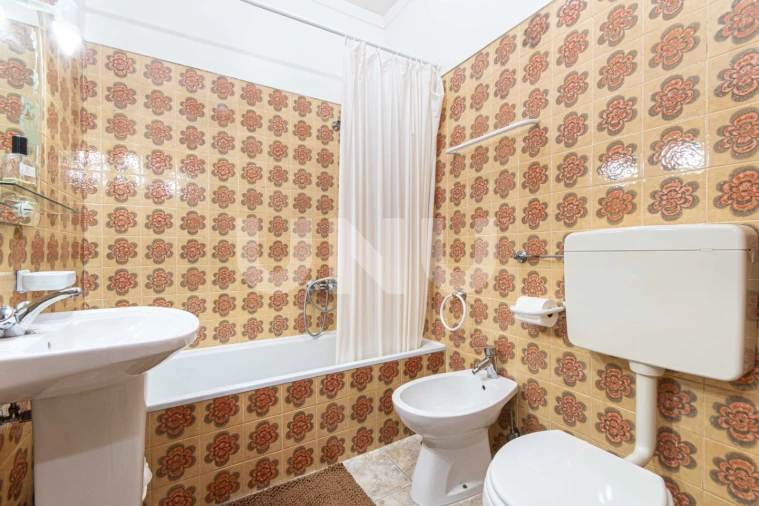 Apartamento T2 para Venda em Vila Franca de Xira Foto 19