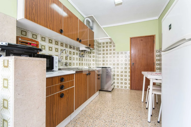 Apartamento T2 para Venda em Vila Franca de Xira Foto 6