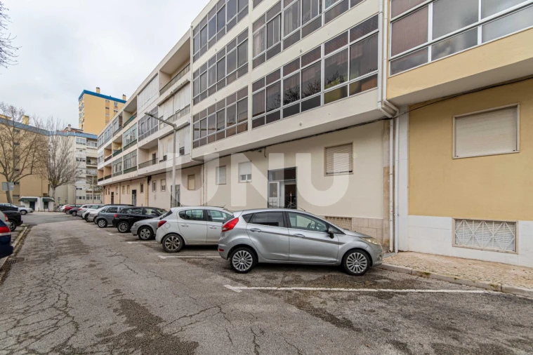 Apartamento T2 para Venda em Vila Franca de Xira Foto 21