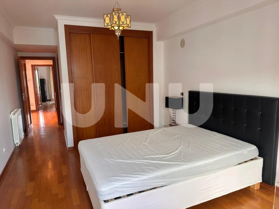 Apartamento T2 para Arrendamento em Algés, Linda-A-Velha e Cruz Quebrada-Dafundo Foto 9