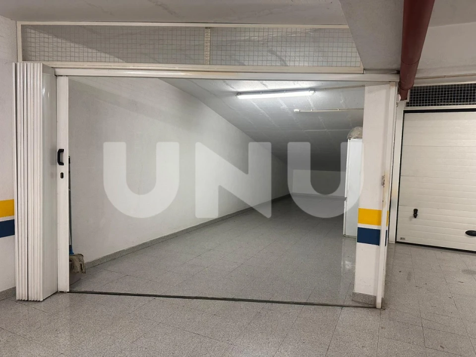 Apartamento T2 para Arrendamento em Algés, Linda-A-Velha e Cruz Quebrada-Dafundo Foto 17