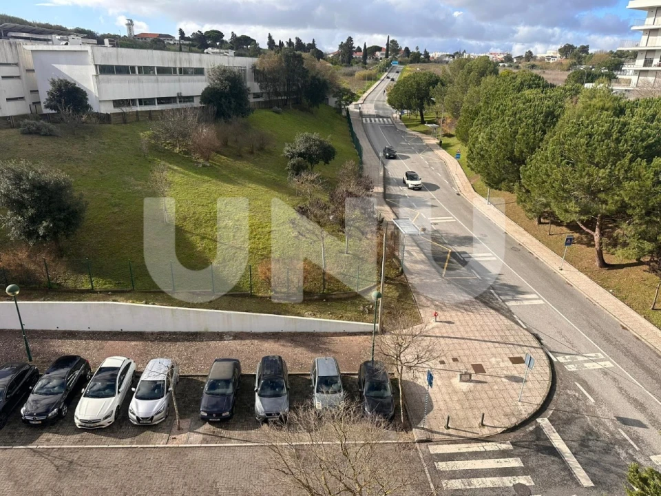 Apartamento T2 para Arrendamento em Algés, Linda-A-Velha e Cruz Quebrada-Dafundo Foto 21
