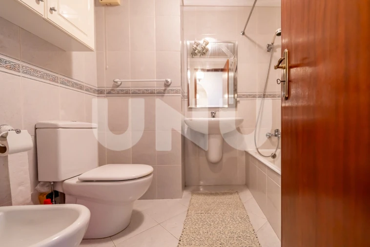 Apartamento T2 para Venda em Algés, Linda-A-Velha e Cruz Quebrada-Dafundo Foto 10