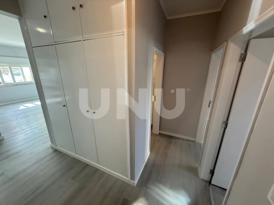 Apartamento T3 para Venda em Laranjeiro e Feijó Foto 3