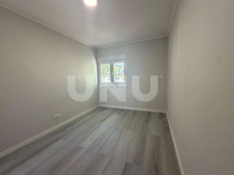 Apartamento T3 para Venda em Laranjeiro e Feijó Foto 7