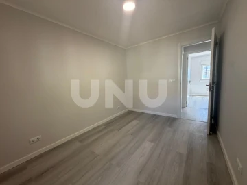 Apartamento T3 para Venda em Laranjeiro e Feijó