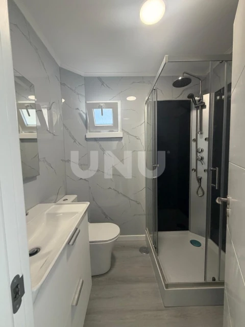 Apartamento T3 para Venda em Laranjeiro e Feijó