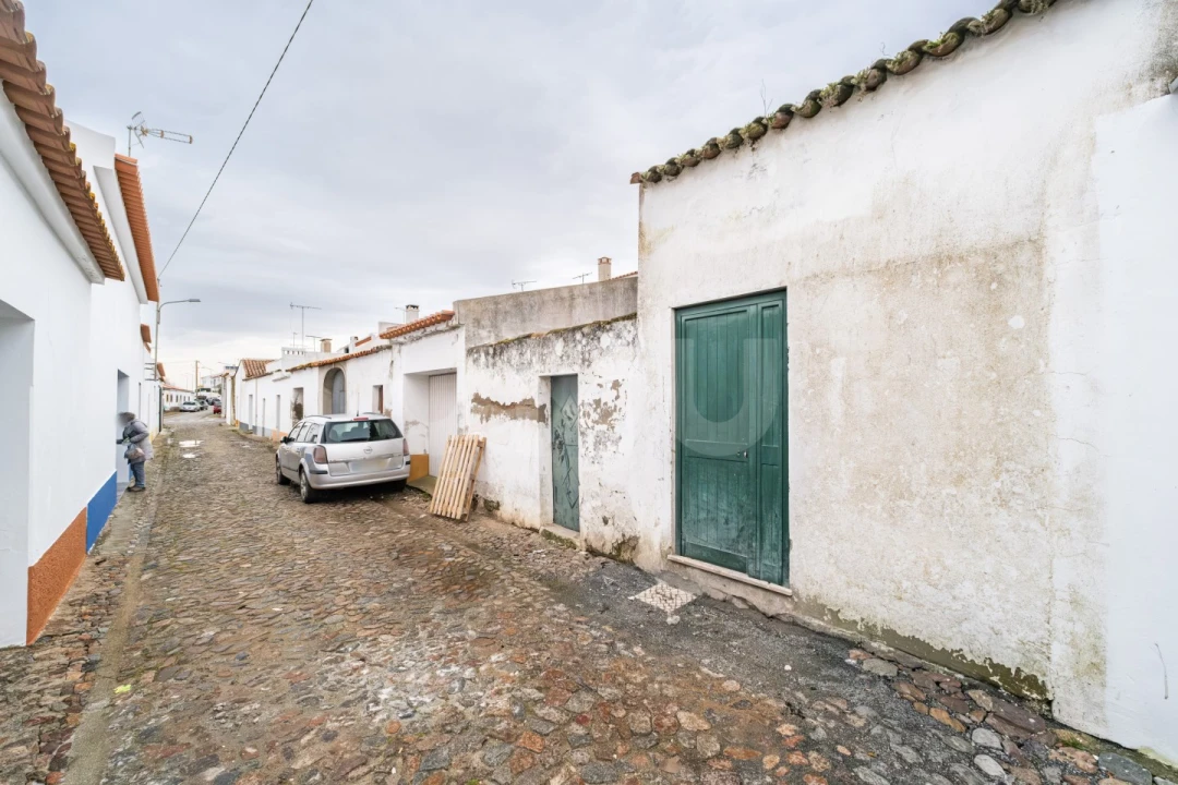 Moradia T1 para Venda em Cuba Foto 15