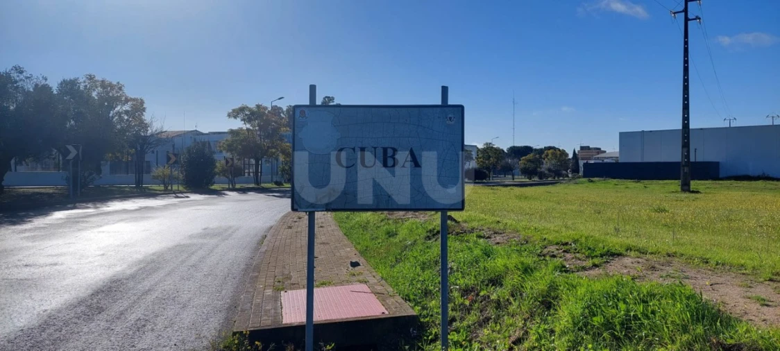 Moradia T1 para Venda em Cuba Foto 27