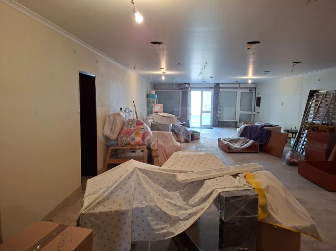 Loja para Venda em Dois Portos e Runa Foto 3