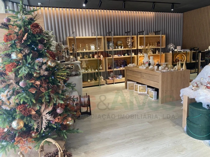 Loja para Arrendamento em Cidade da Maia Foto 6