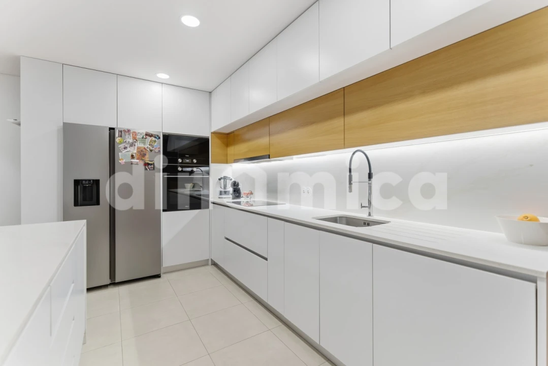 Moradia T3 para Venda em Antas e Abade de Vermoim Foto 5