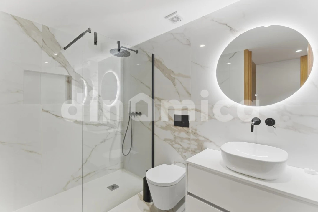 Moradia T3 para Venda em Antas e Abade de Vermoim Foto 9