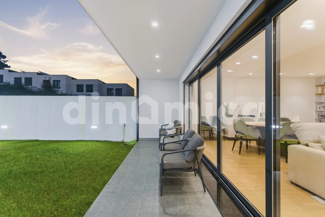 Moradia T3 para Venda em Antas e Abade de Vermoim Foto 22