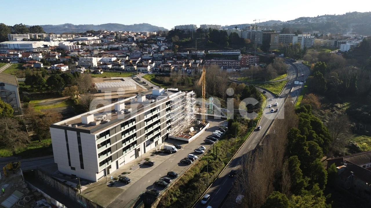 Apartamento T2 para Venda em Azurem Foto 4