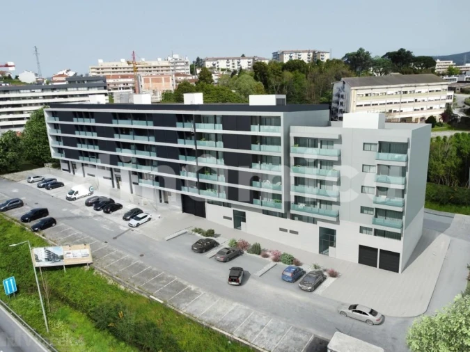 Apartamento T2 para Venda em Azurem Foto 7