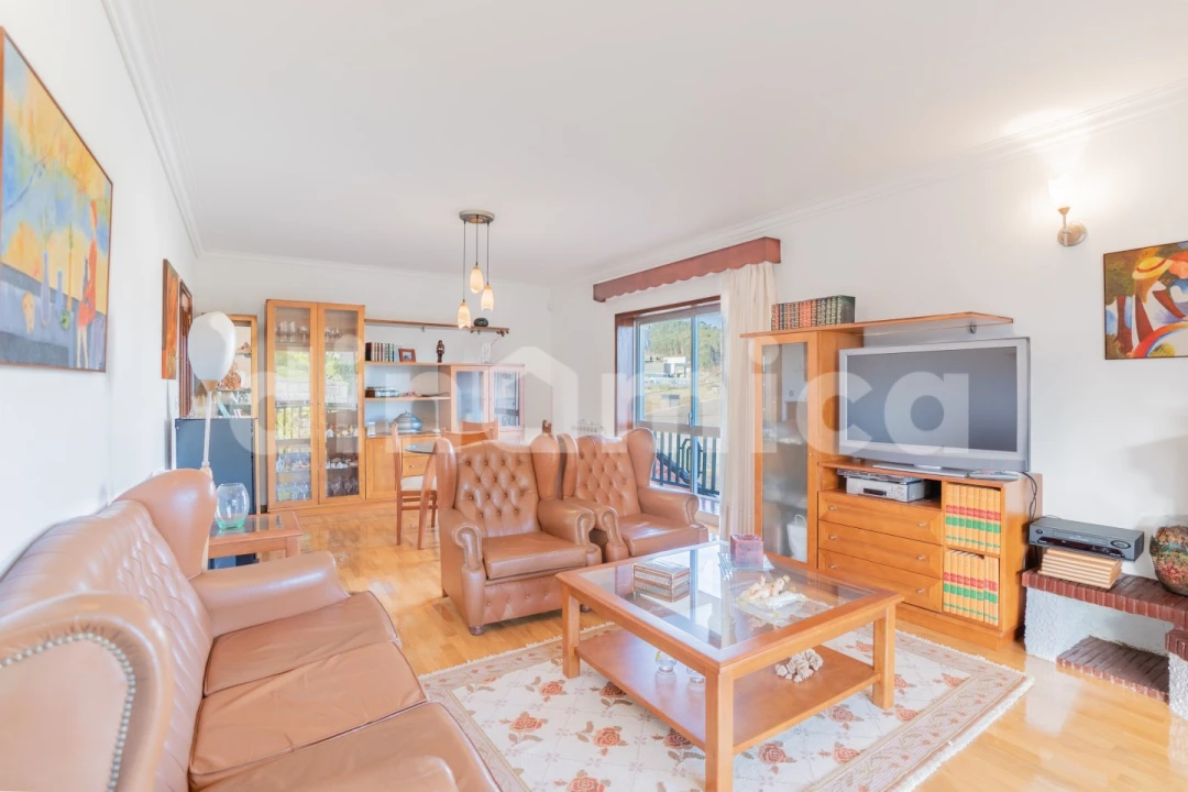 Moradia T4 para Venda em Oliveira (São Mateus) Foto 18