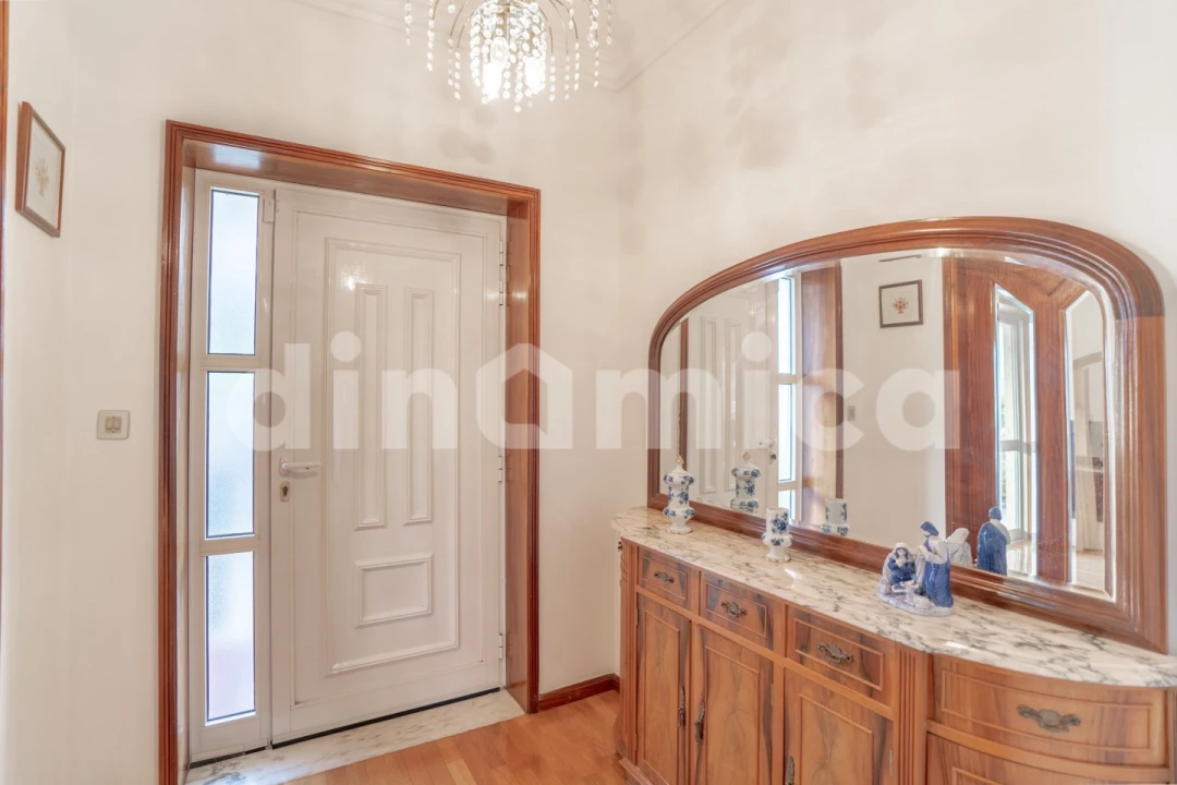 Moradia T4 para Venda em Oliveira (São Mateus) Foto 16