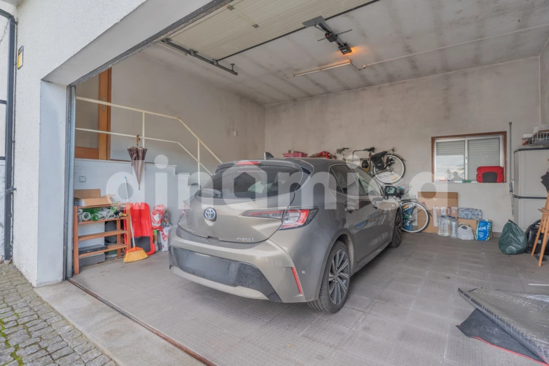 Moradia T4 para Venda em Oliveira (São Mateus) Foto 36