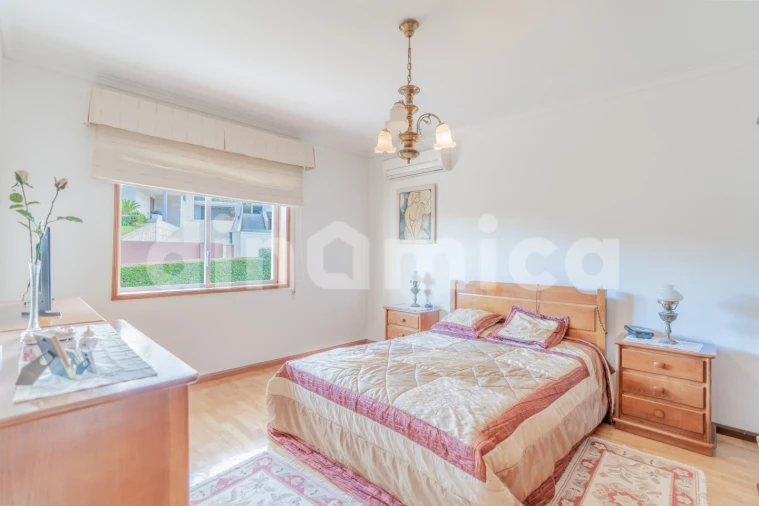 Moradia T4 para Venda em Oliveira (São Mateus) Foto 26