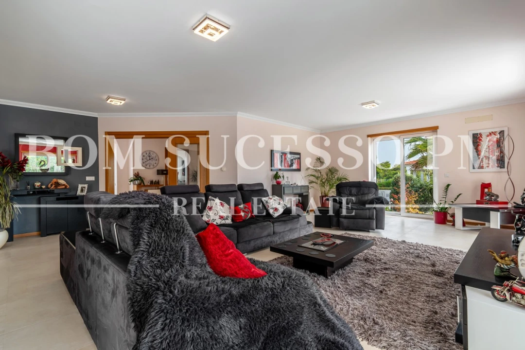 Moradia T4 para Venda em Vau Foto 21