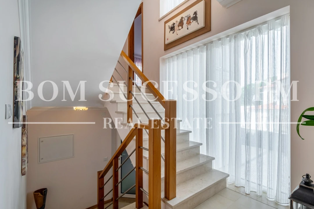 Moradia T4 para Venda em Vau Foto 30