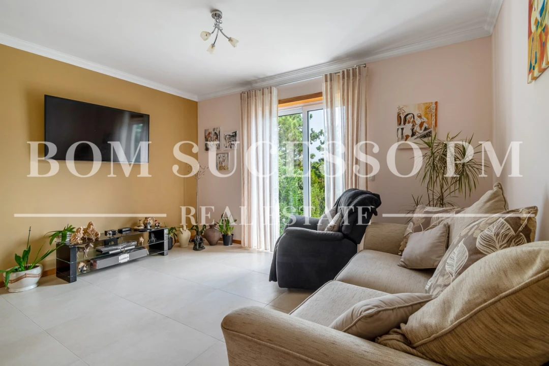 Moradia T4 para Venda em Vau Foto 32