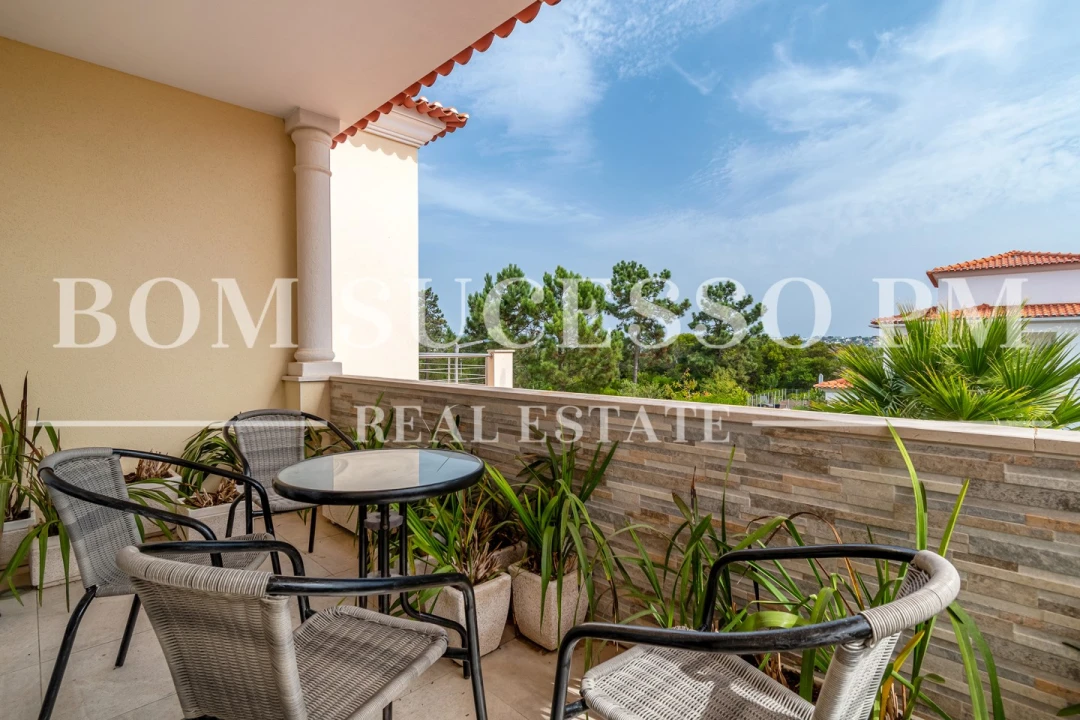 Moradia T4 para Venda em Vau Foto 38