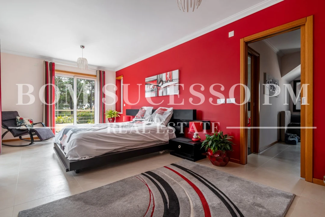 Moradia T4 para Venda em Vau Foto 39