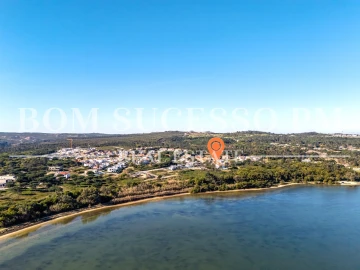 Moradia T4 para Venda em Vau