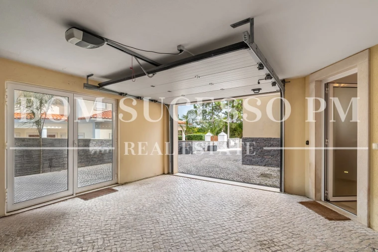 Moradia T4 para Venda em Vau Foto 15